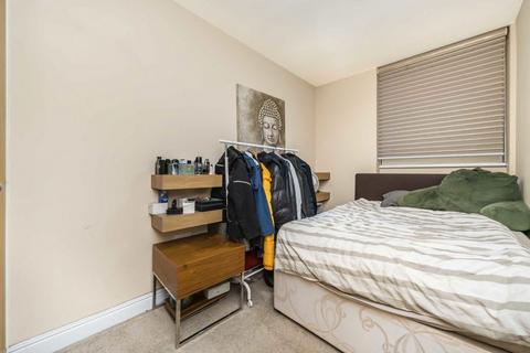 undefined, Greenlaw Court, London W5