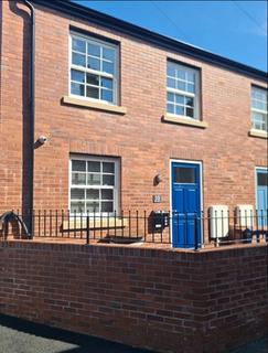 undefined, Three bedroom furnished property in central Topsham with parking