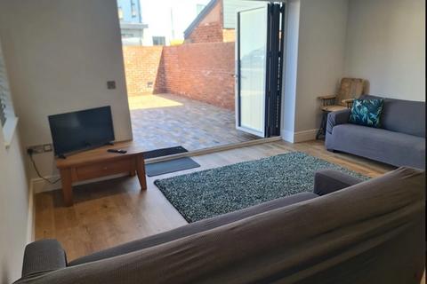 undefined, Three bedroom furnished property in central Topsham with parking