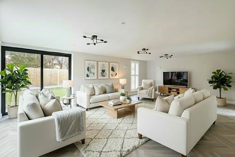 undefined, Penlan, Kingfield Green, Woking, Surrey, GU22