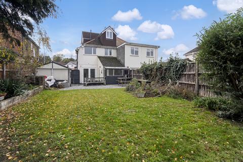 undefined, Worcester WR3