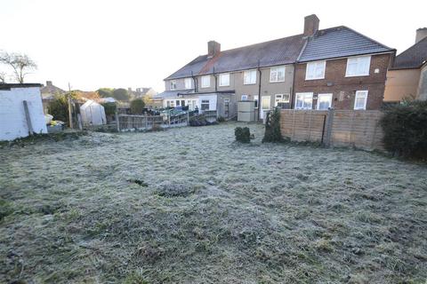 3 bedroom terraced house for sale, Becontree Avenue, Dagenham