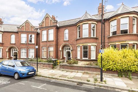 undefined, Radbourne Road, London SW12