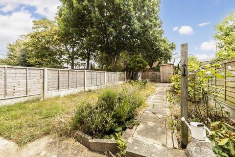 undefined, Radbourne Road, London SW12