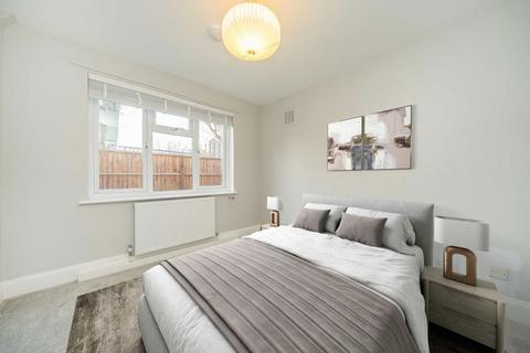 undefined, Steerforth Street, London SW18