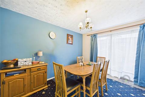 undefined, Crestline Court, Northampton NN3