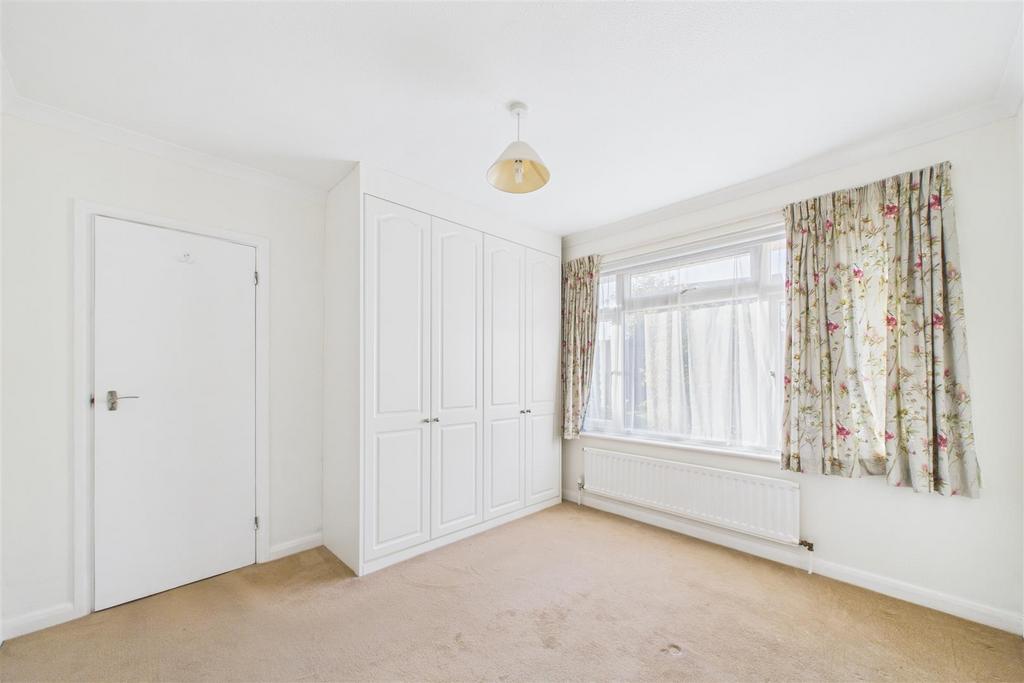 CAM01894 G0-PR0249-STILL013.jpg