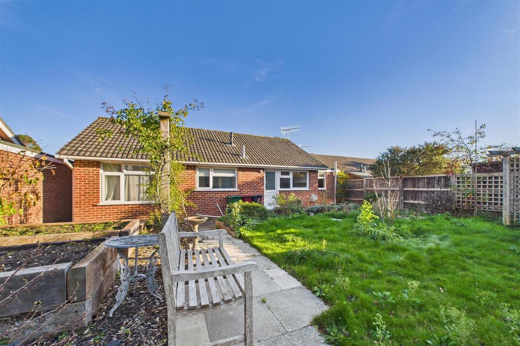 CAM01894 G0-PR0249-STILL024.jpg