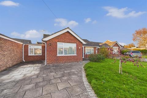 3 bedroom detached bungalow for sale, Hereford Close, Chichester