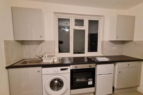 undefined, Mandeville Road, Northolt UB5