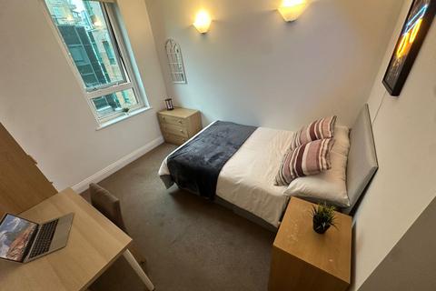 undefined, Lanark Square, London E14