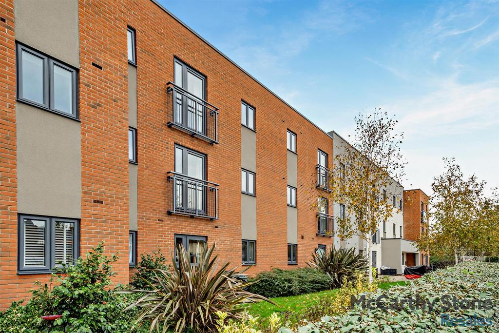 Kingfisher Court