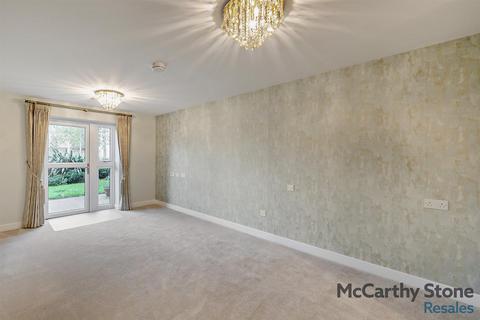 2 bedroom apartment for sale, Kingfisher Court, South Street, Taunton