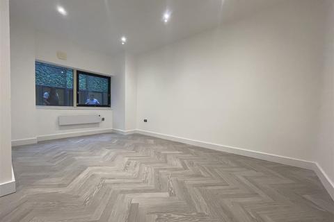 undefined, Oakley Place, Fleet GU52