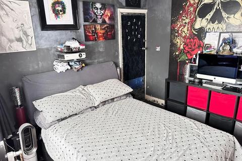 undefined, Waye Avenue, Hounslow TW5