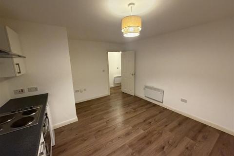 1 bedroom flat for sale, Whingate, Leeds