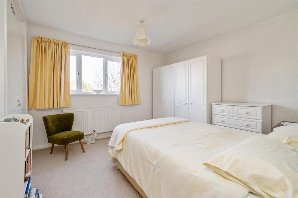 15 Sandfield Close 10.jpg
