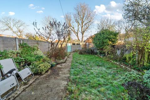 undefined, Commonside East, Mitcham, CR4