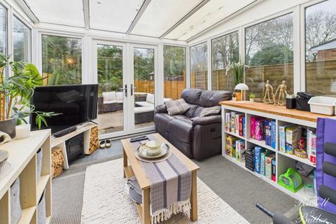 undefined, Meadway, Buckingham, MK18 1BL