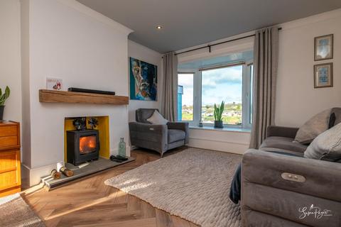 2 bedroom detached bungalow for sale, Sylvan Avenue, East Cowes