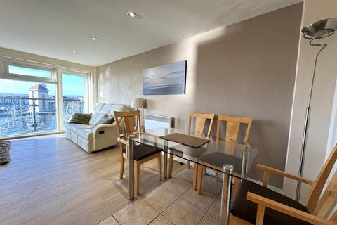 3 bedroom apartment to rent, Altamar, Kings Road, Swansea, SA1