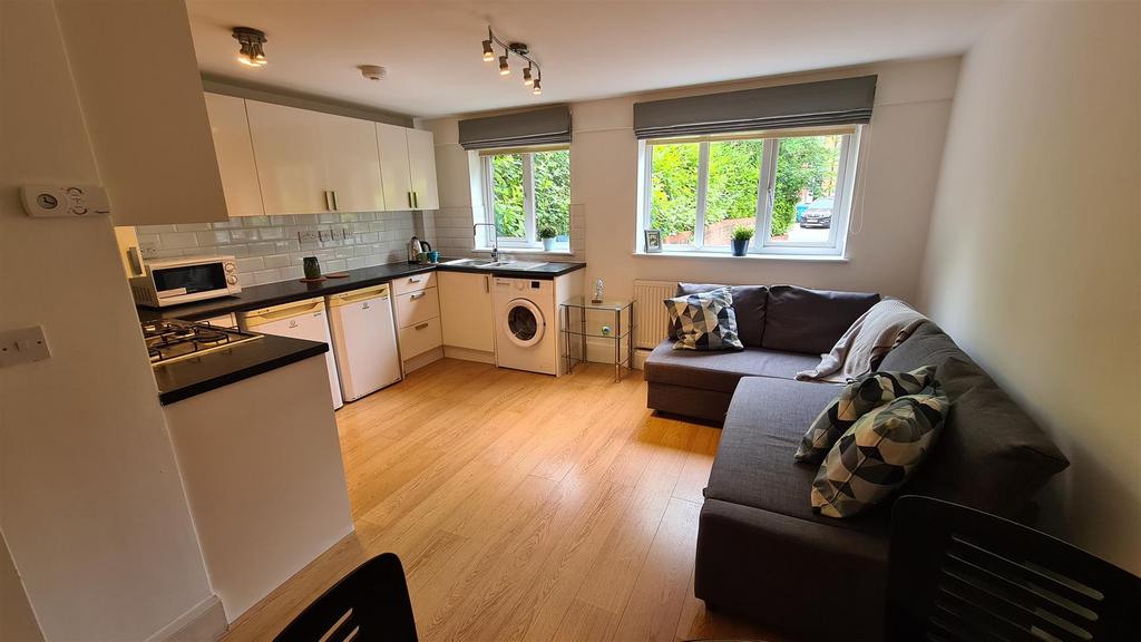 Lounge Kitchen