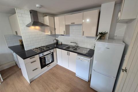 1 bedroom apartment to rent, Birch Court, Brighton Grove, Fallowfield