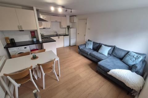 1 bedroom apartment to rent, Birch Court, Brighton Grove, Fallowfield