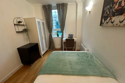 undefined, Lanark Square, London E14