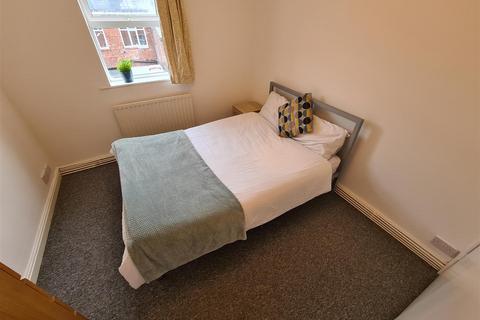 2 bedroom apartment to rent, David Navin Court, Anson Road, Victoria Park
