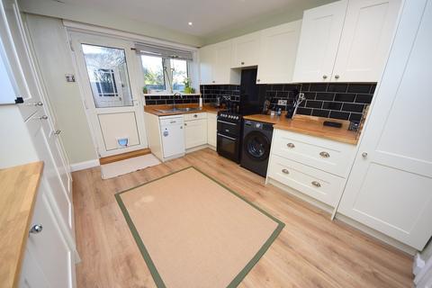 3 bedroom terraced house for sale, Meldrum Court, Southam CV47