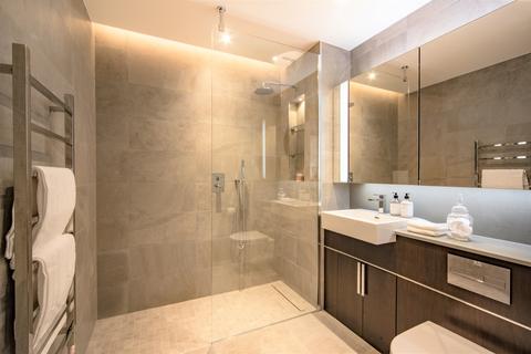 2 bedroom apartment to rent, Charles Clowes Walk, London SW11