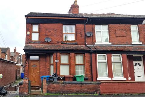5 bedroom end of terrace house to rent, Marley Road, Manchester