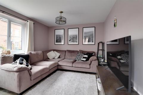 3 bedroom semi-detached house for sale, Maurice Shill Close, Great Oldbury, Stonehouse