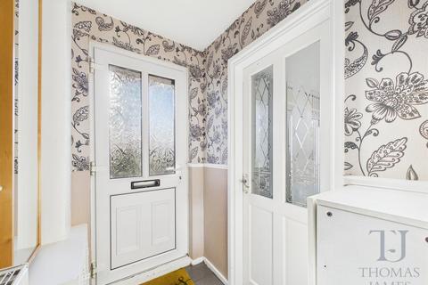 3 bedroom semi-detached house for sale, Pinewood Gardens, Clifton, Nottingham