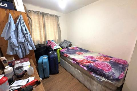 undefined, Hitchin Road, Luton, Bedfordshire, LU2 0EU