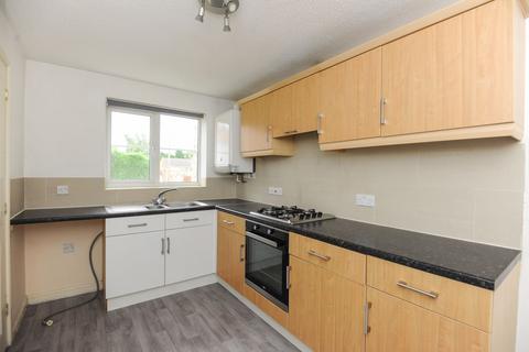 3 bedroom semi-detached house to rent, Alma Road, Chesterfield S42