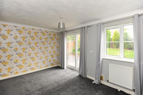 3 bedroom semi-detached house to rent, Alma Road, Chesterfield S42