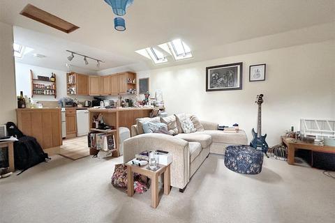 1 bedroom flat for sale, Grampound