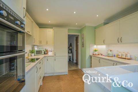 undefined, Winterswyk Avenue, Canvey Island, SS8