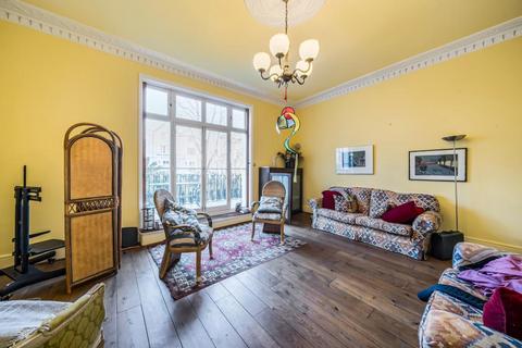 undefined, Alma Square,  London,  NW8