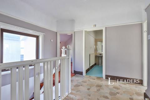 2 bedroom flat to rent, Fairmile Road, Christchurch, BH23