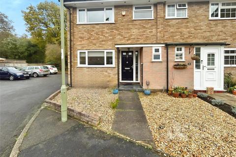 3 bedroom end of terrace house to rent, Longleat Square, Farnborough, Hampshire, GU14