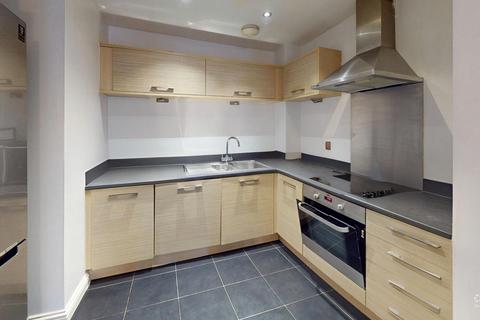 2 bedroom flat to rent, Draper Close, GRAYS, RM20