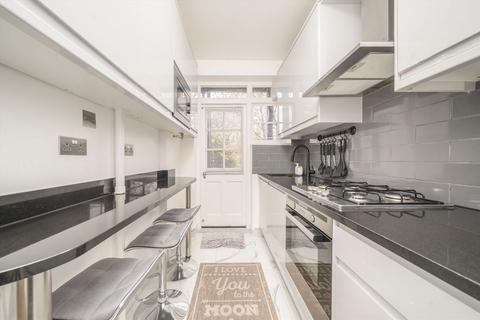 undefined, Eaton Rise, London W5