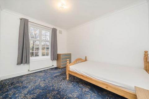 undefined, Eaton Rise, London W5