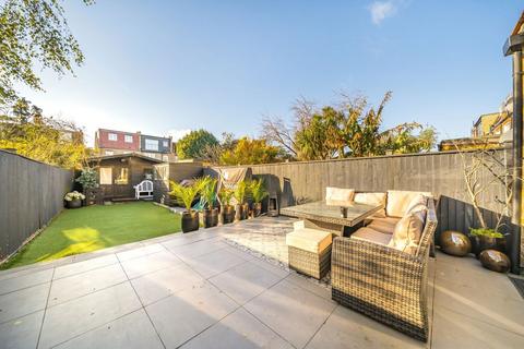 undefined, Robinson Road, London SW17