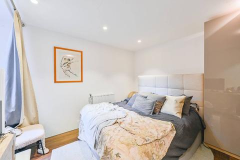 2 bedroom flat for sale, Cursham Apartments, Clapham North, London, SW4