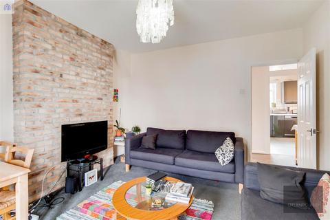 3 bedroom apartment for sale, Forster Road, London