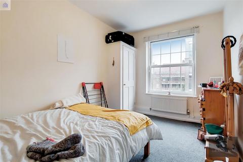 3 bedroom apartment for sale, Forster Road, London
